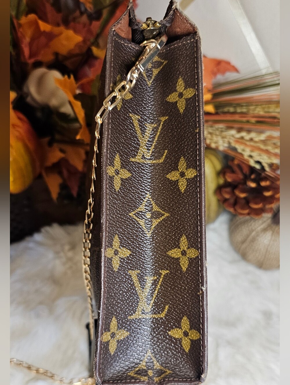 Louis Vuitton Monogram Toiletry Pouch 26 With COA - Picture 5 of 16